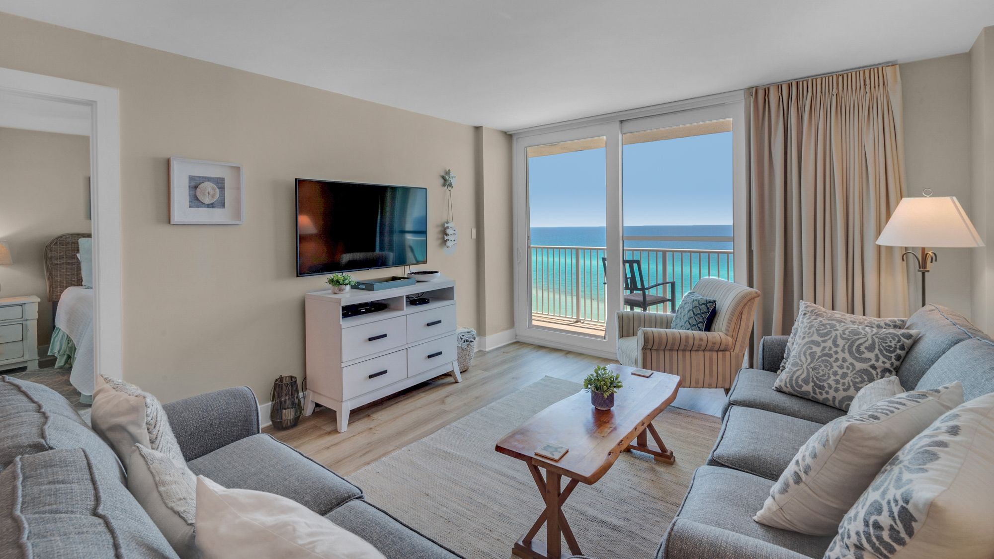 BeachCrest 1101 Living Area