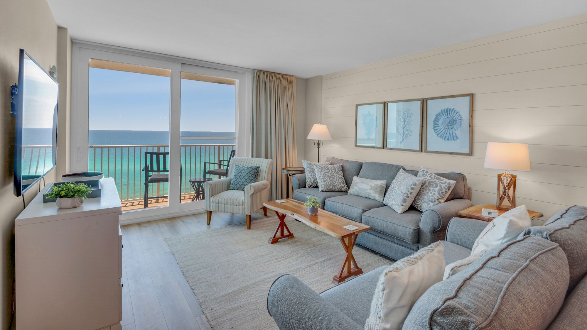 BeachCrest 1101 Living Area