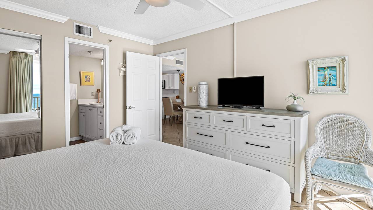 BreachCrest 1102 BreachCrest 1102