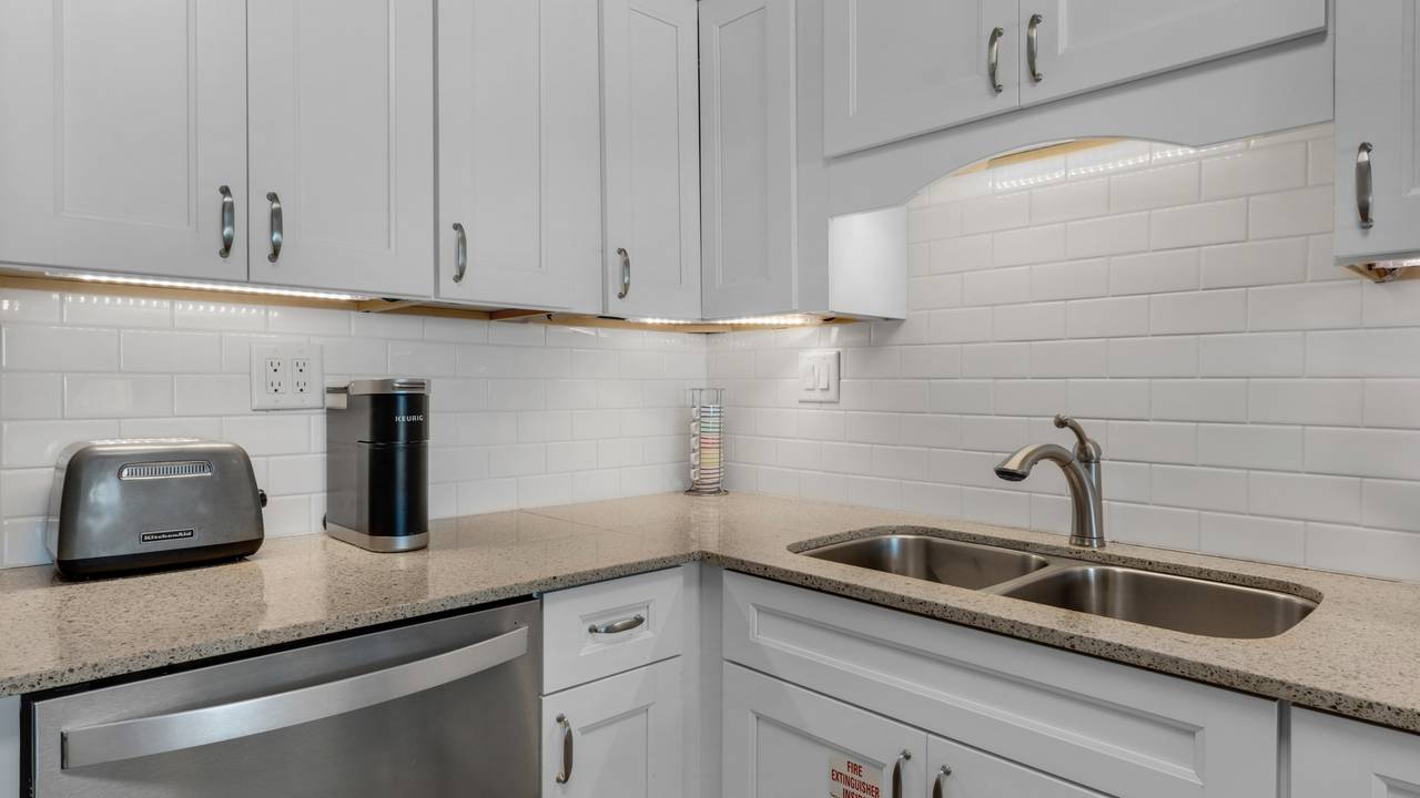 BeachCrest 1102 Kitchen BeachCrest 1102 Kitchen