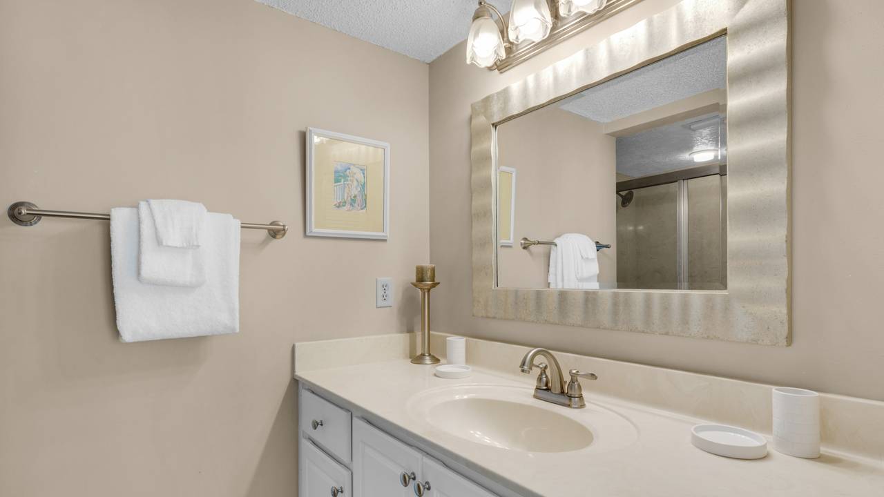 BeachCrest 1102 Bathroom BeachCrest 1102 Bathroom