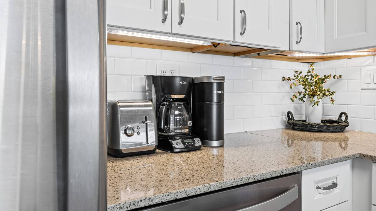 BreachCrest 1102 BreachCrest 1102