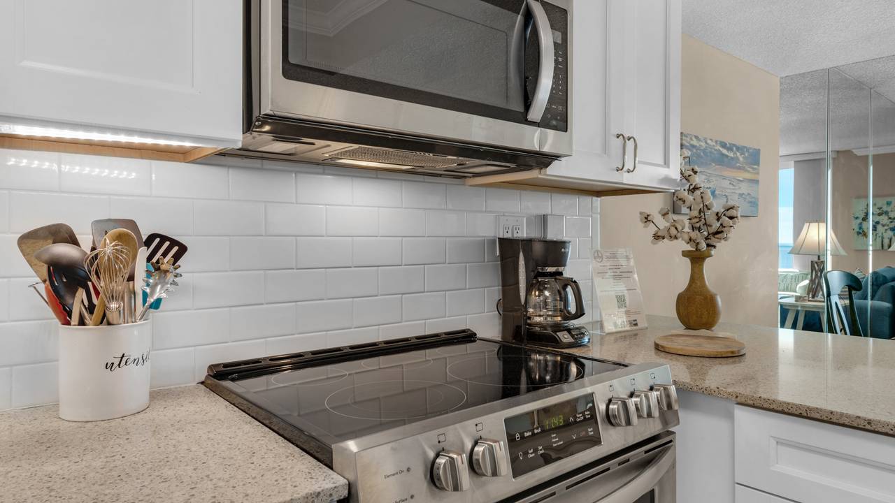 BeachCrest 1102 Kitchen BeachCrest 1102 Kitchen