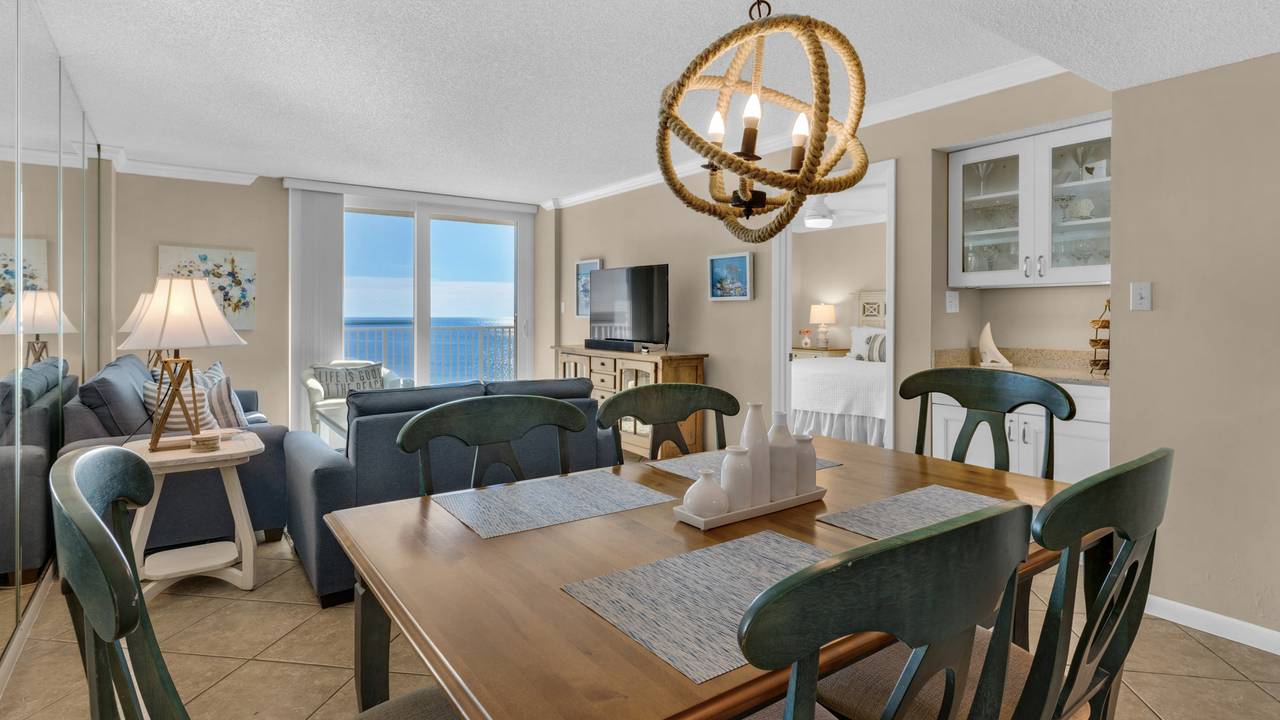 BeachCrest 1102 Dining Table BeachCrest 1102 Dining Table