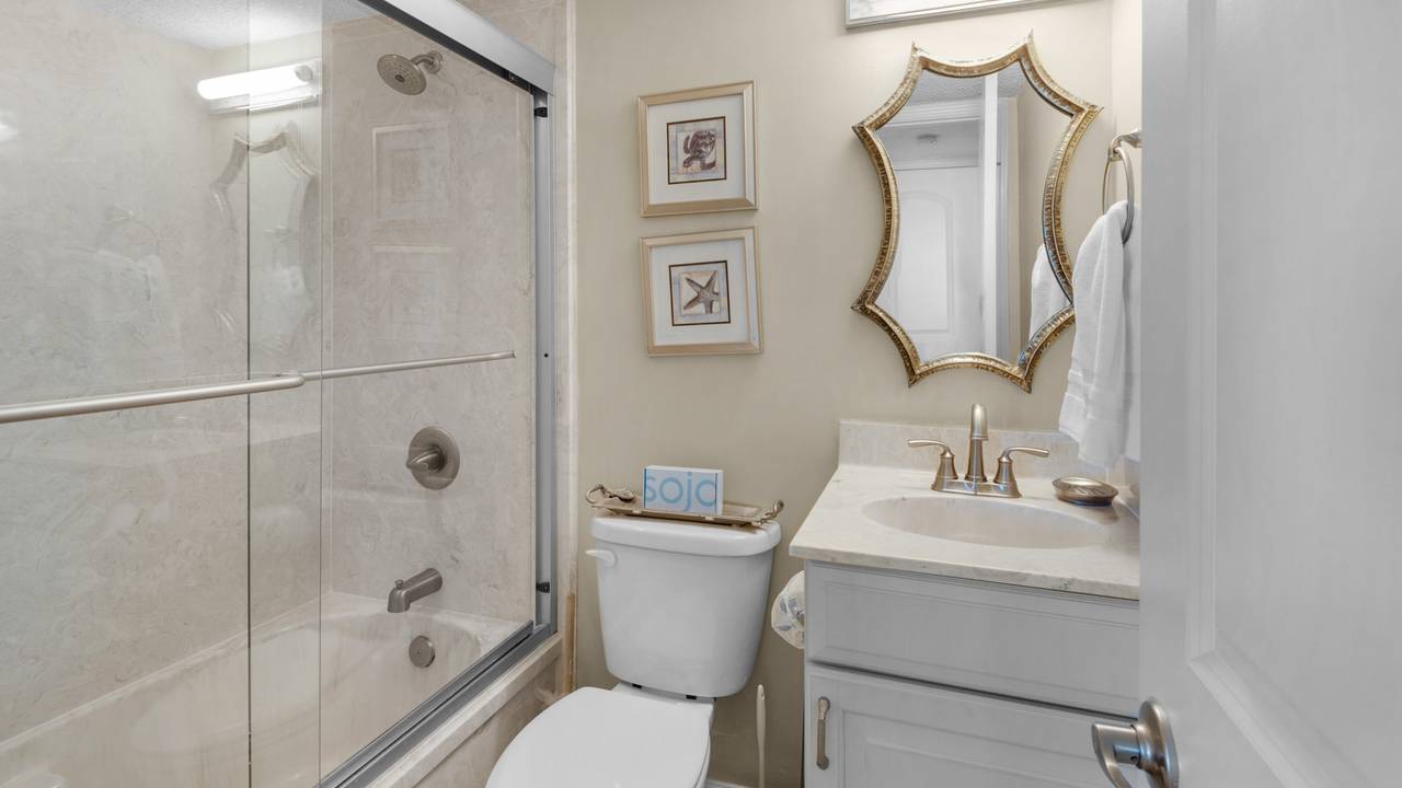 BeachCrest 1201 Hallway Bathroom BeachCrest 1201 Hallway Bathroom