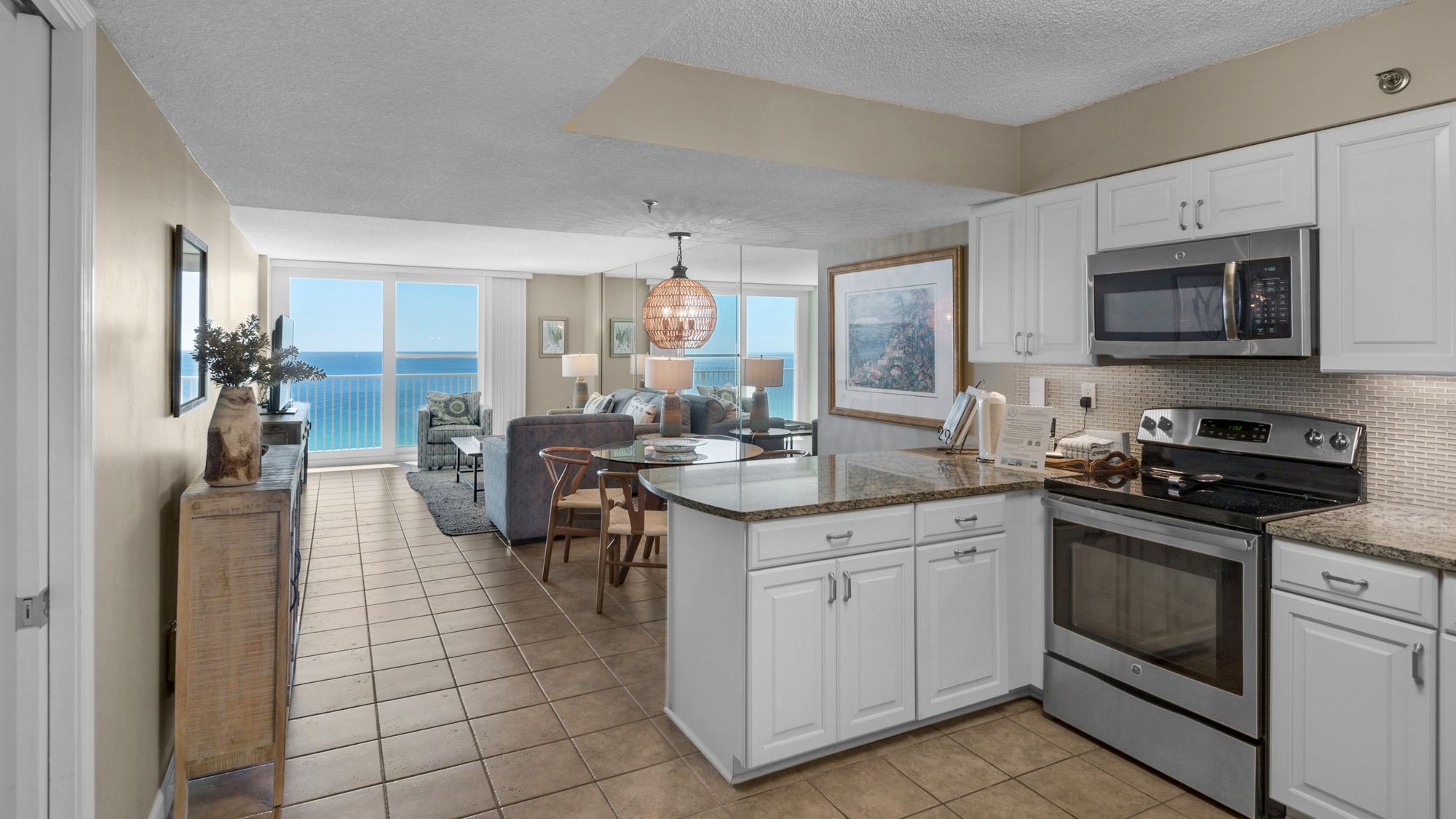 BeachCrest 1201 Main Area and Entry