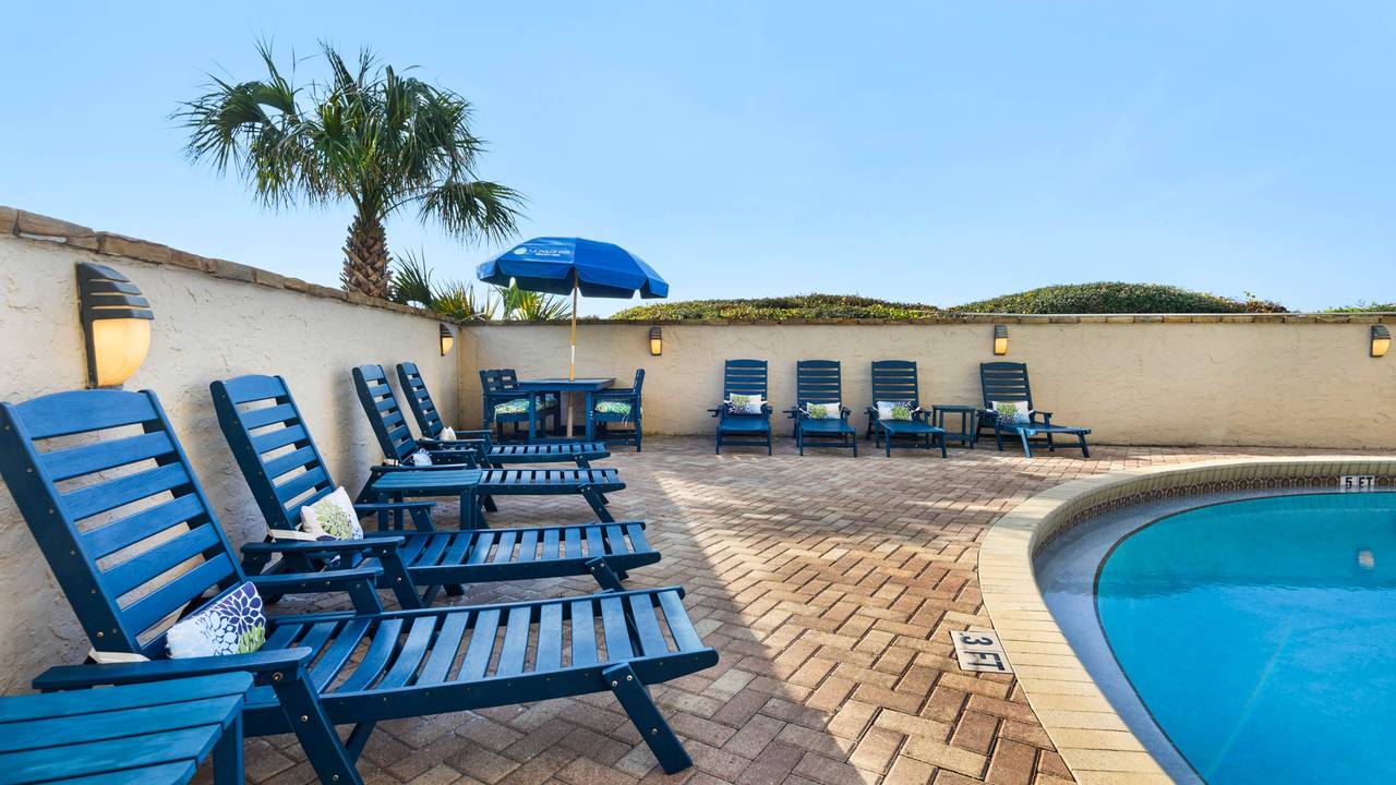 BeachCrest Grounds & Amenities BeachCrest Grounds & Amenities