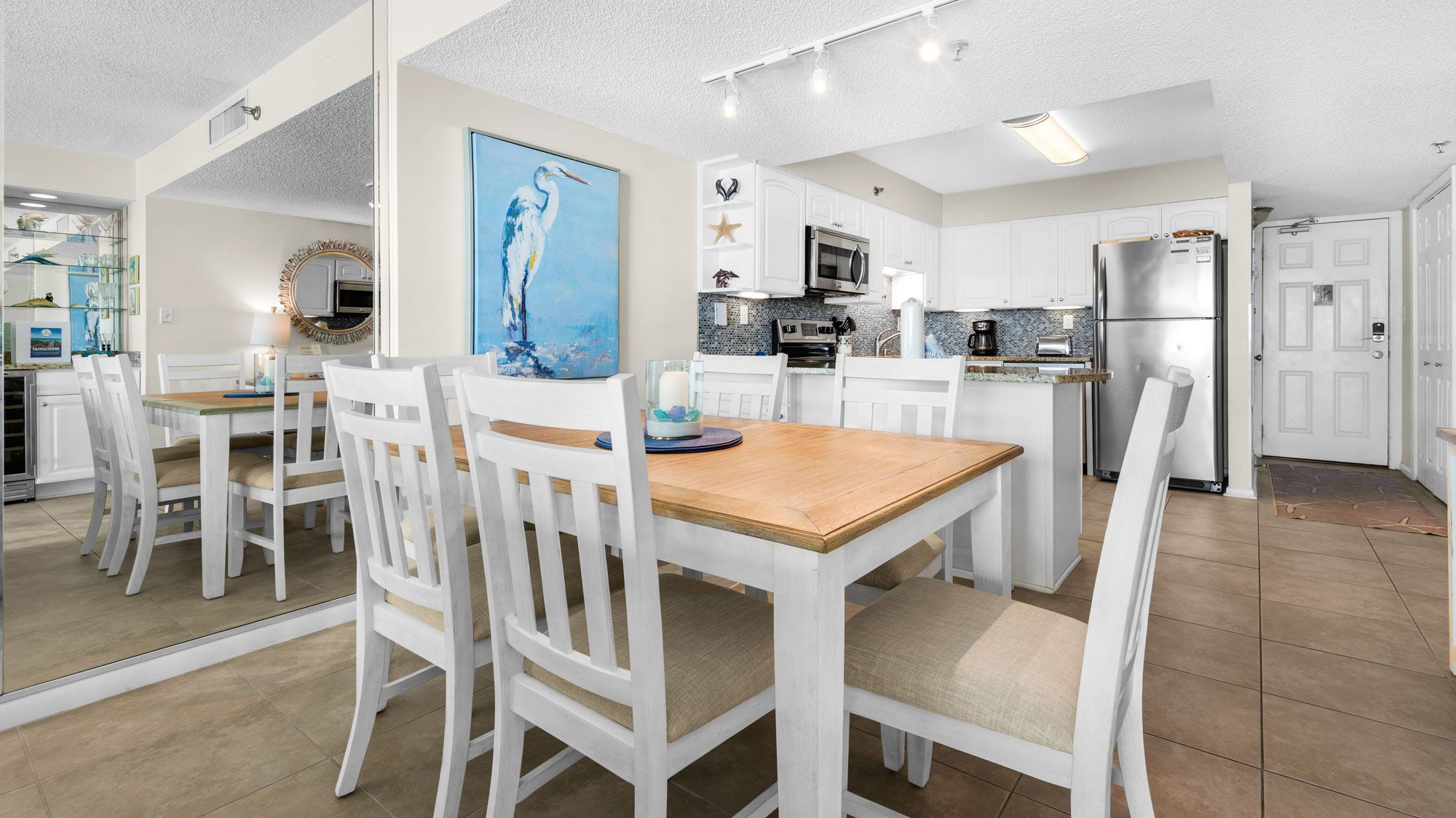 BeachCrest 1203 Dining area