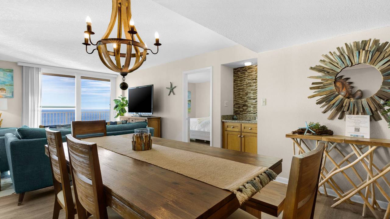 BeachCrest 1204 Dining Area BeachCrest 1204 Dining Area