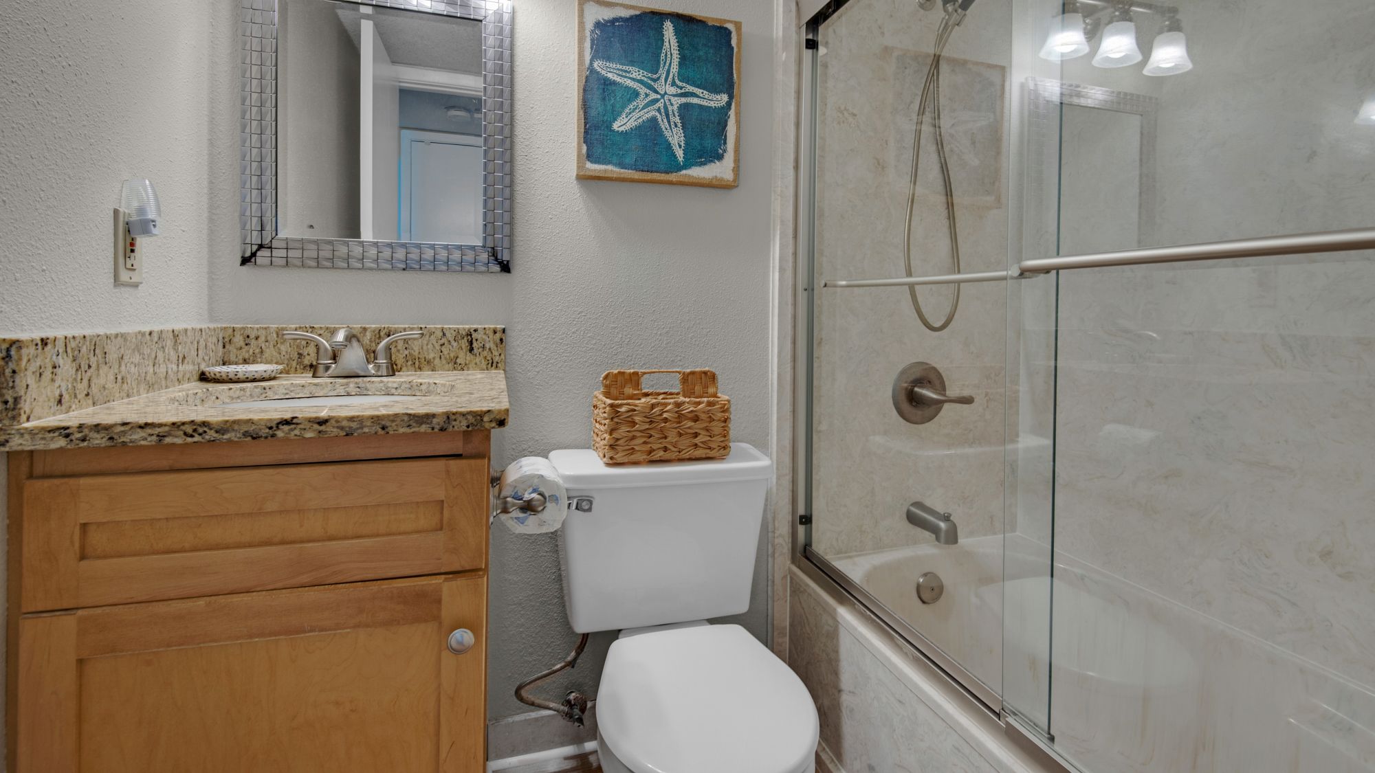 BeachCrest 1204 Guest Bath