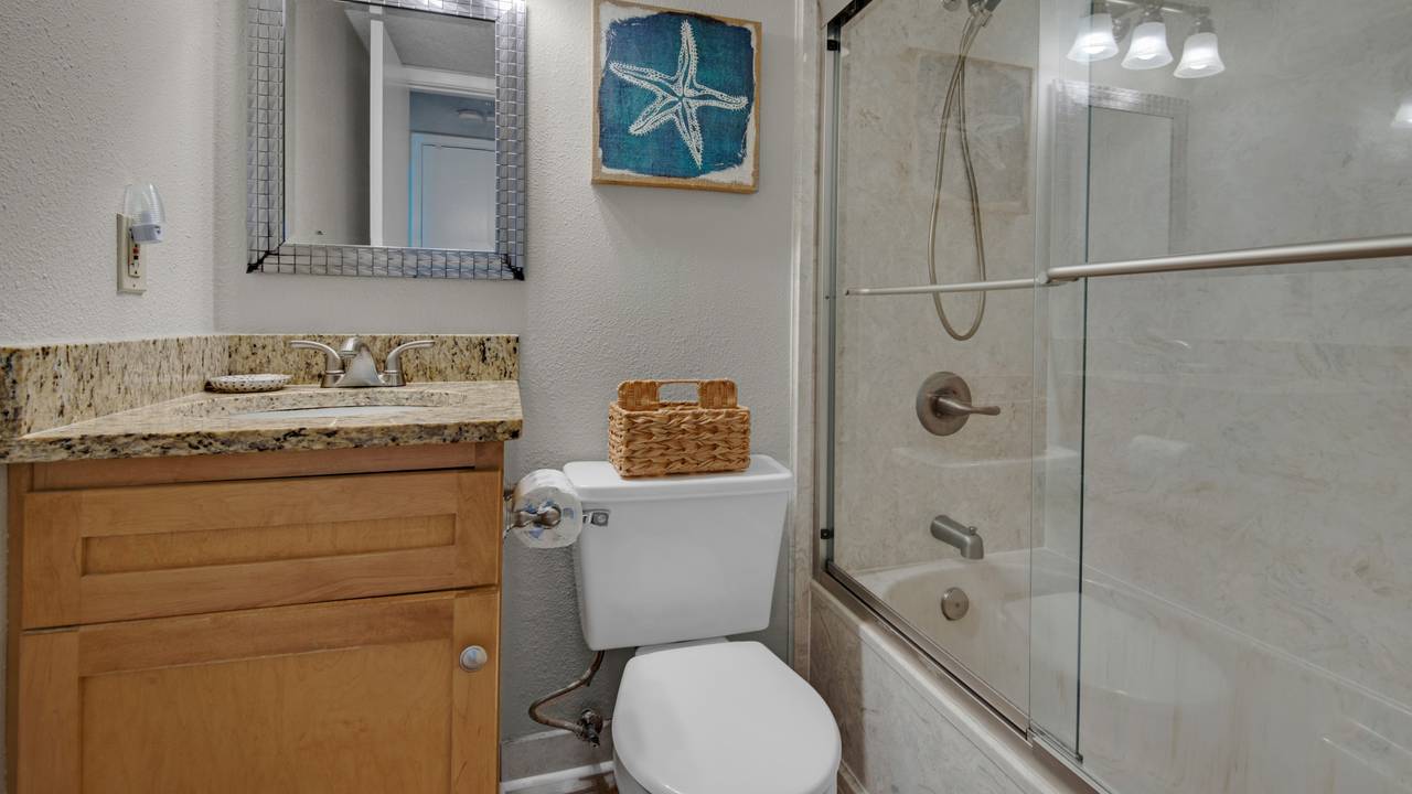 BeachCrest 1204 Guest Bath BeachCrest 1204 Guest Bath