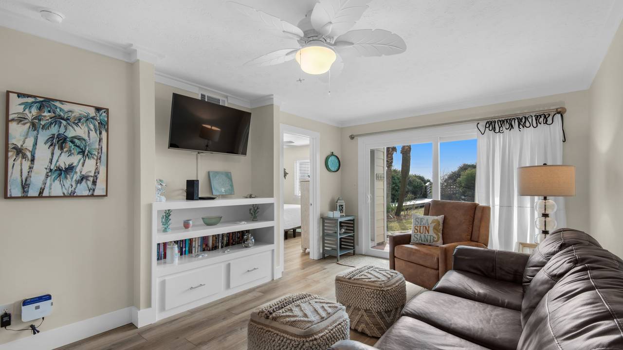 Beacons 1 Living Area Beacons 1 Living Area