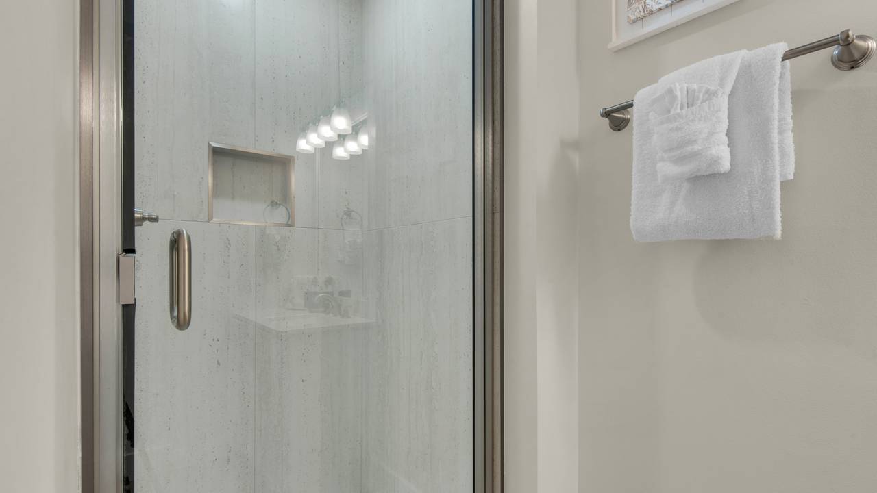 Beacons 1 Bathroom Beacons 1 Bathroom