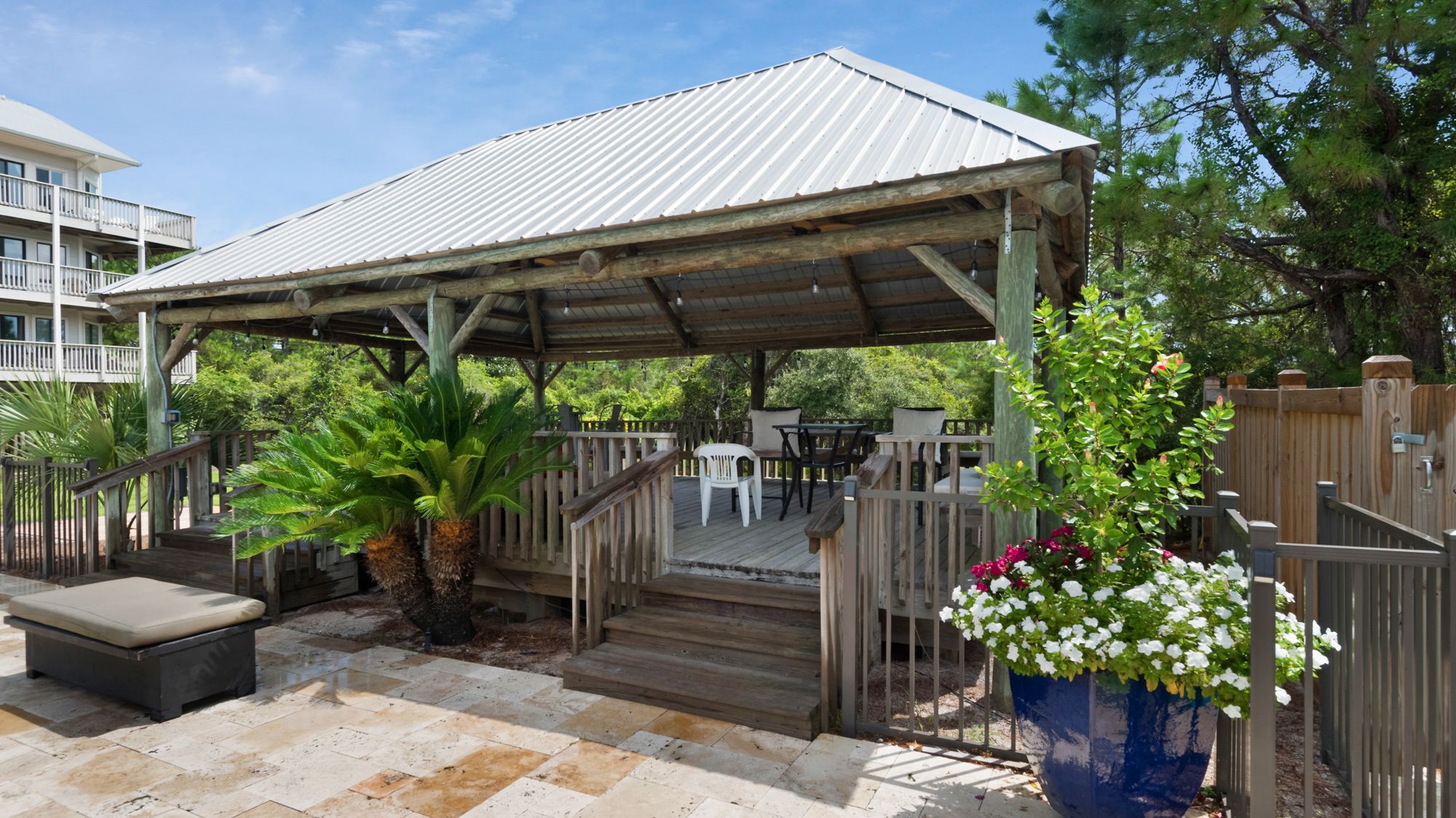 Beachfront II Grounds and Amenities