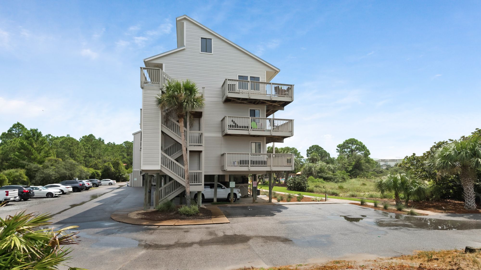 Beachfront II Grounds and Amenities