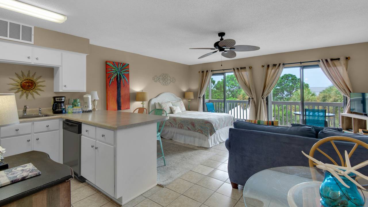 Beachfront II 202A Main Area Beachfront II 202A Main Area