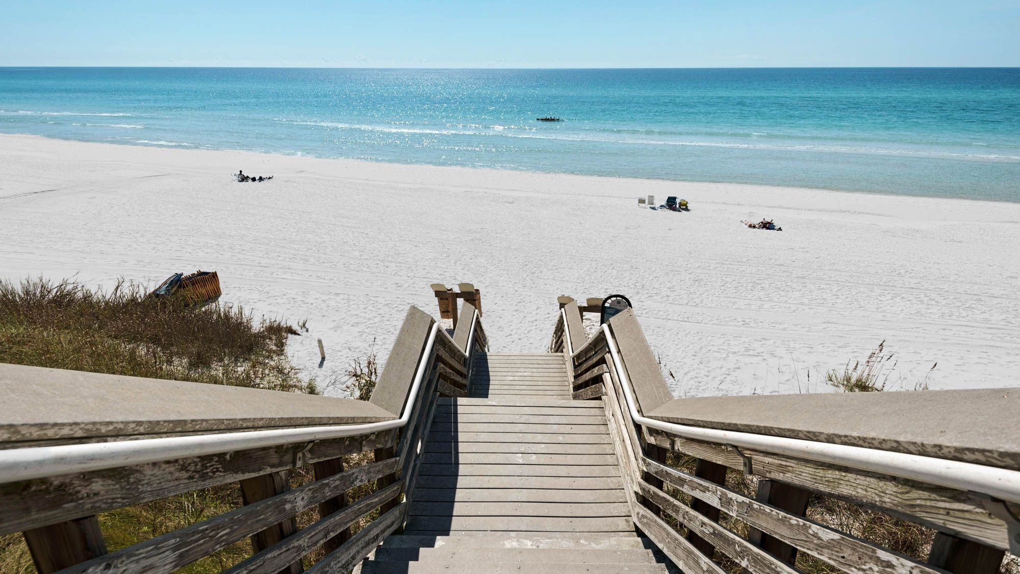 Bungalows at Seagrove Grounds & Amenities