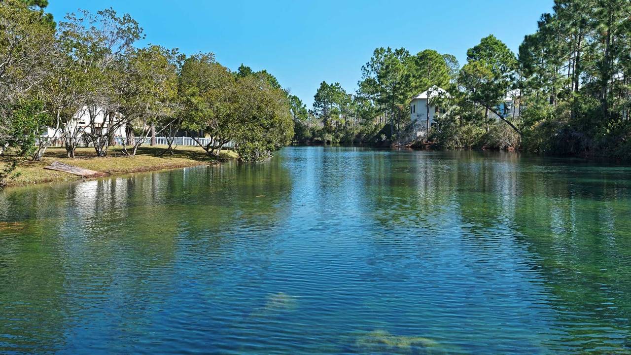 Bungalows at Seagrove Grounds & Amenities Bungalows at Seagrove Grounds & Amenities
