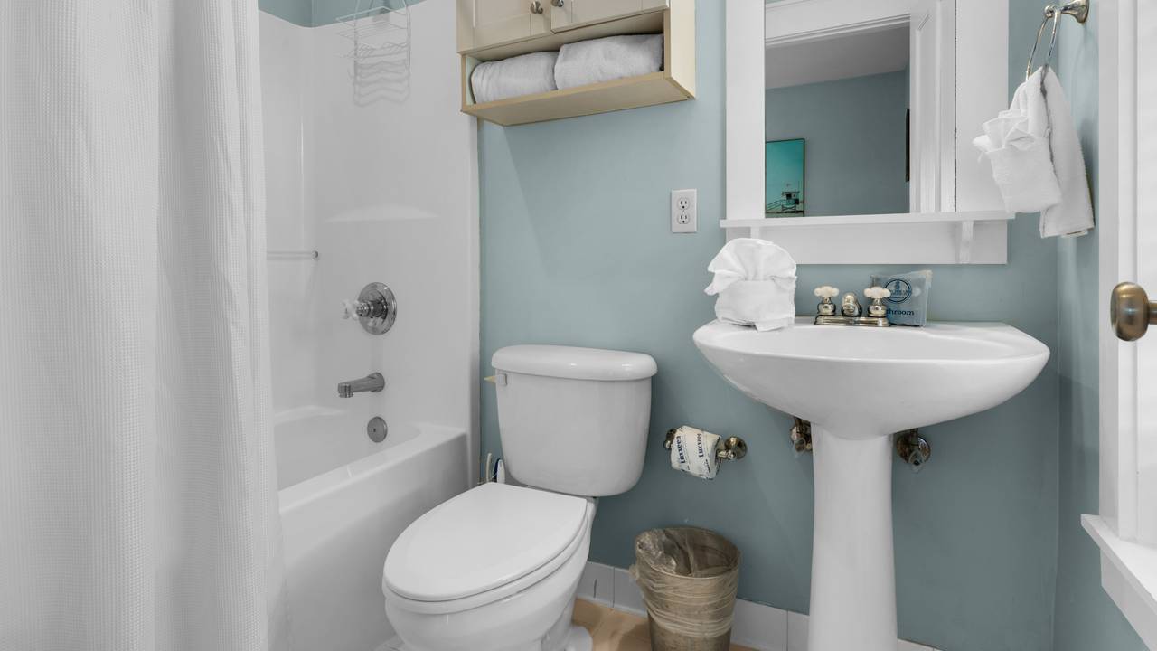 Beach Bungalow 101 Bathroom 2 Beach Bungalow 101 Bathroom 2