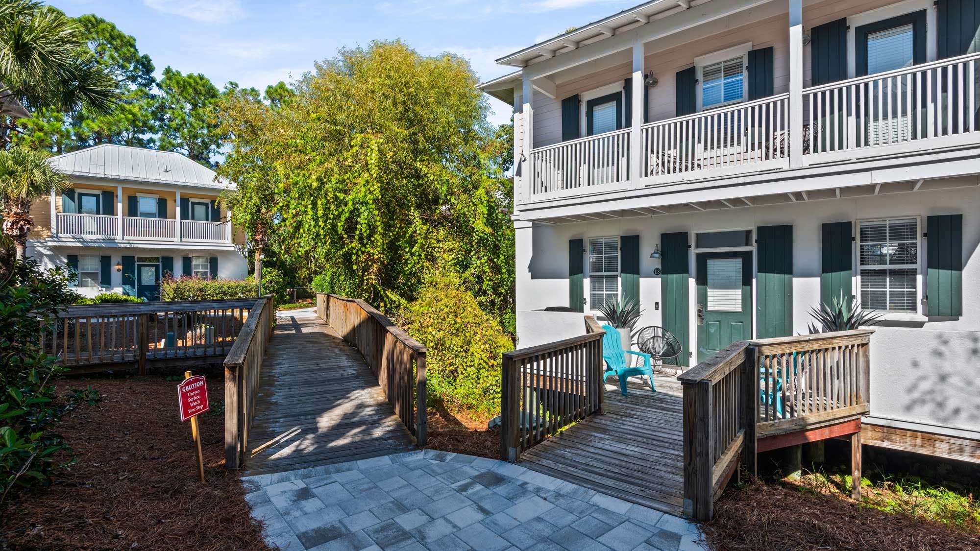 Bungalows at Seagrove Grounds & Amenities