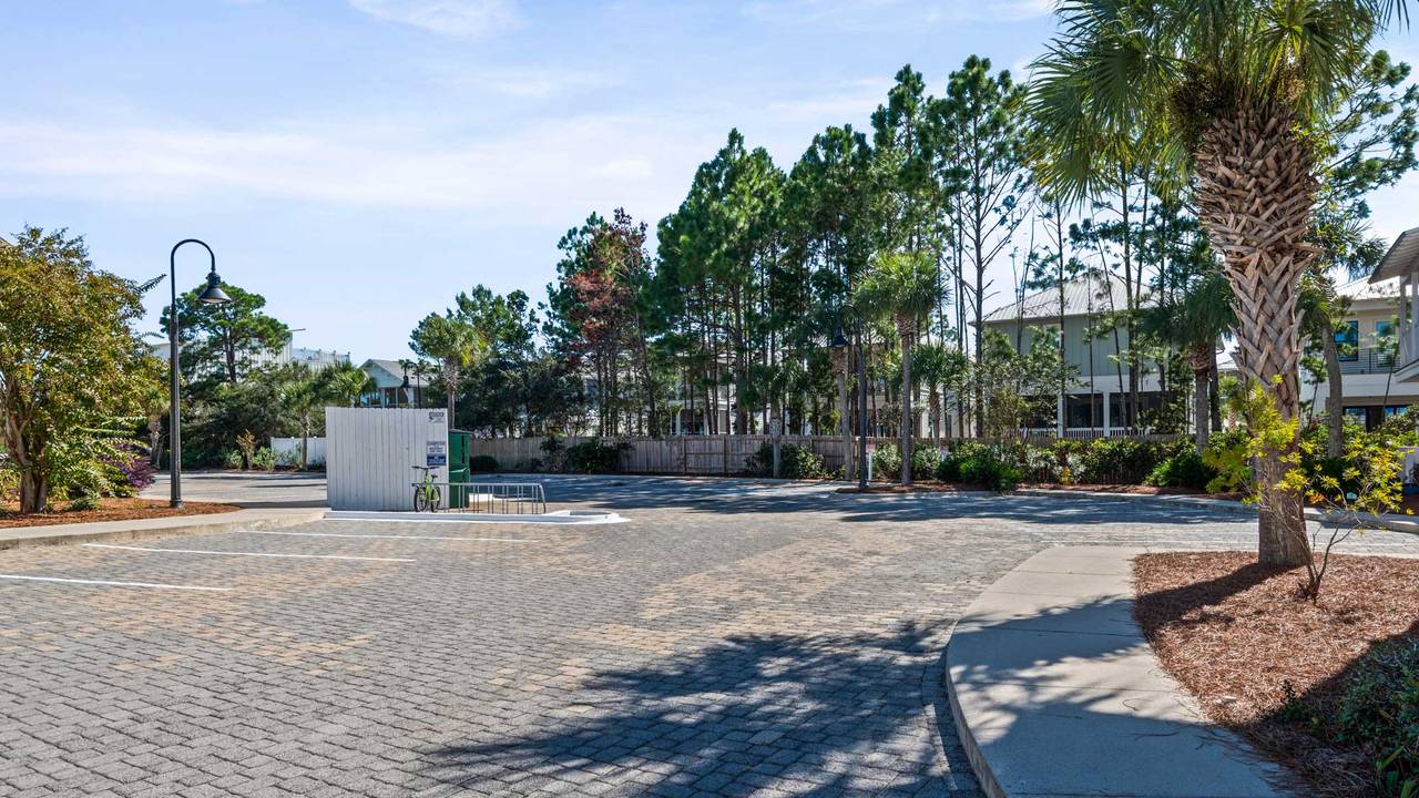 Bungalows at Seagrove Grounds & Amenities Bungalows at Seagrove Grounds & Amenities