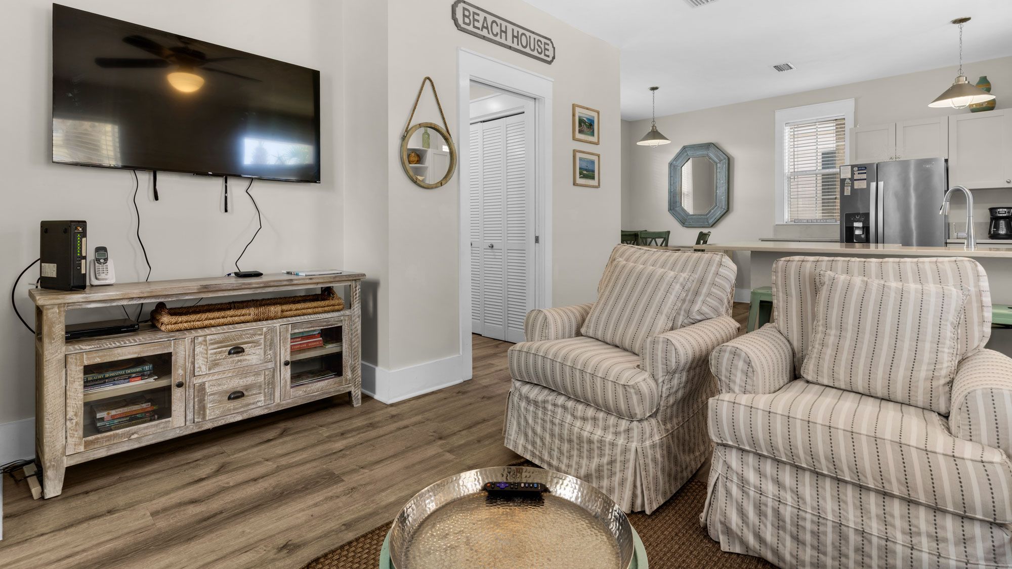 Beach Bungalow 101 Living area