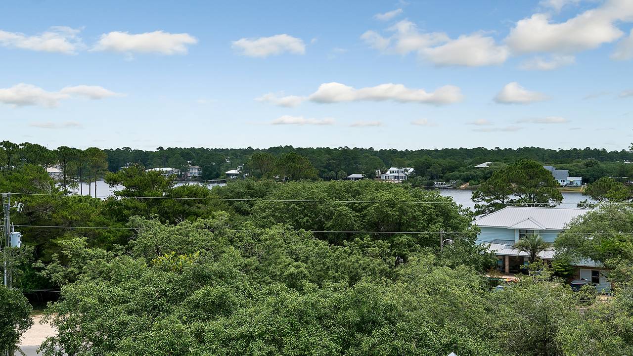 Blue Bungalow Blue Bungalow