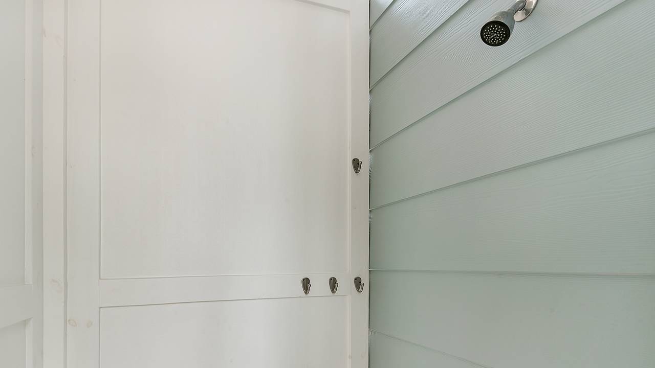 Blue Bungalow Blue Bungalow