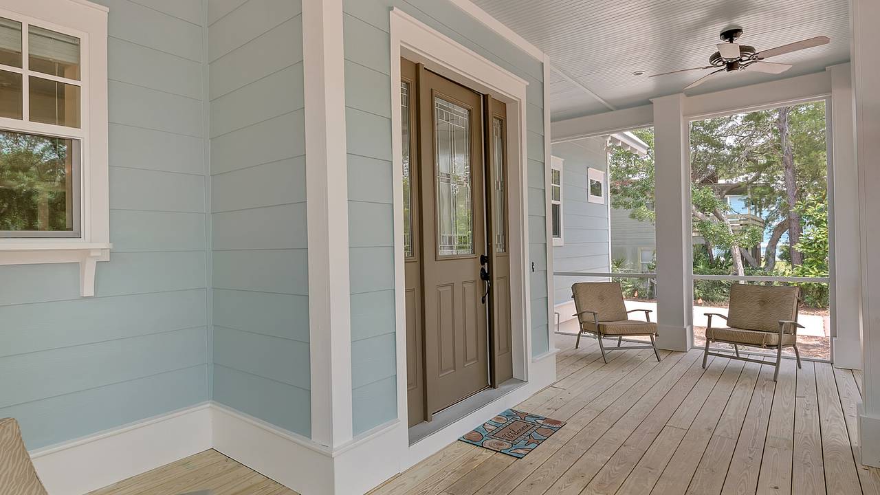 Blue Bungalow Blue Bungalow