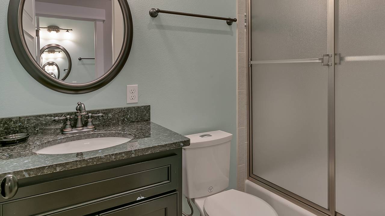 Blue Bungalow Blue Bungalow