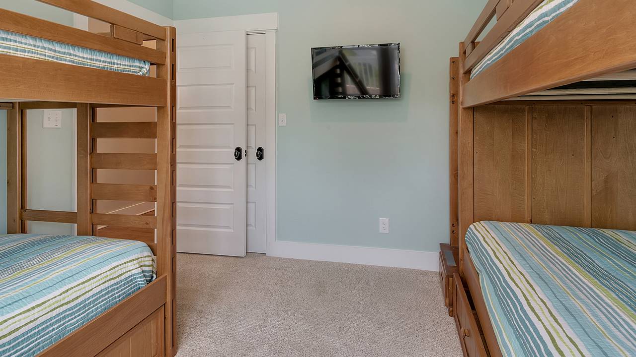 Blue Bungalow Blue Bungalow