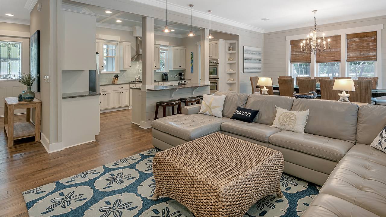 Blue Bungalow Blue Bungalow