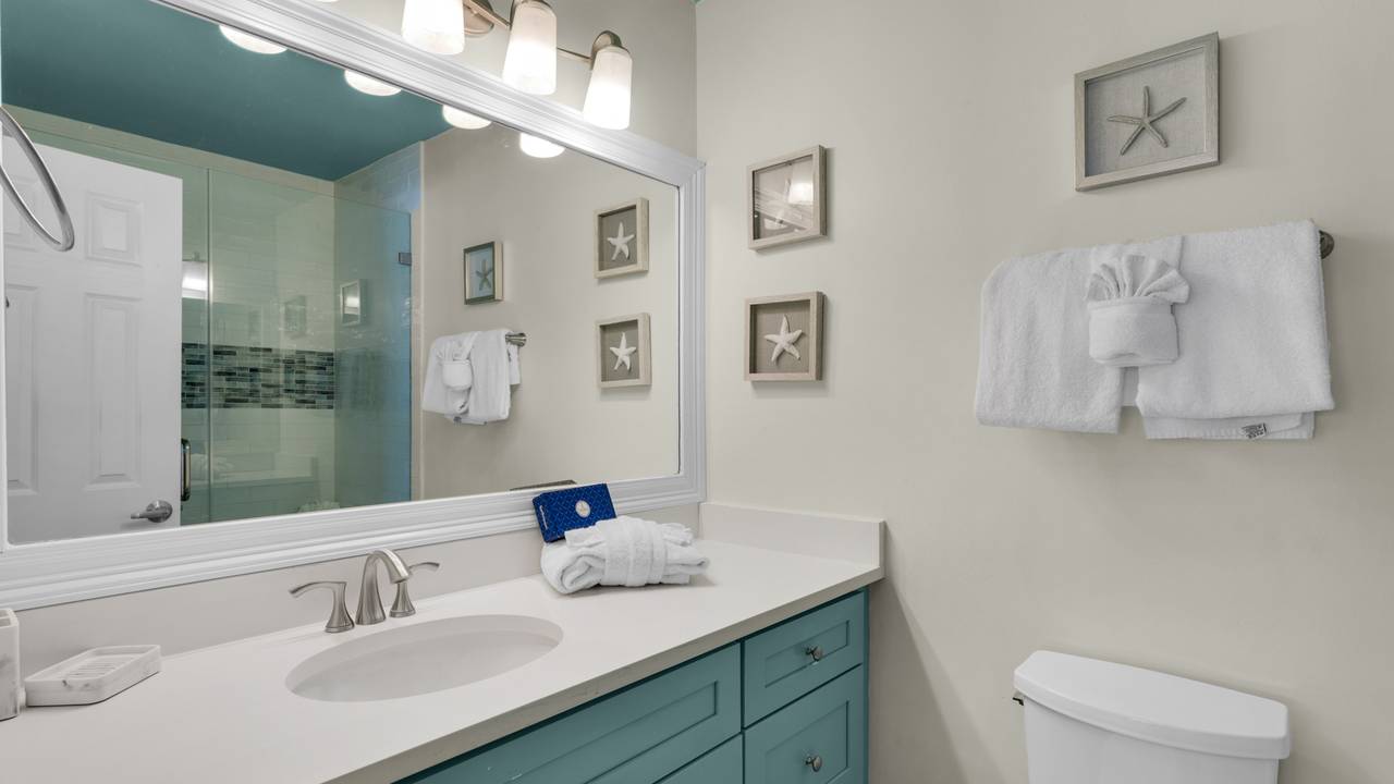 BLN9 Bathroom BLN9 Bathroom