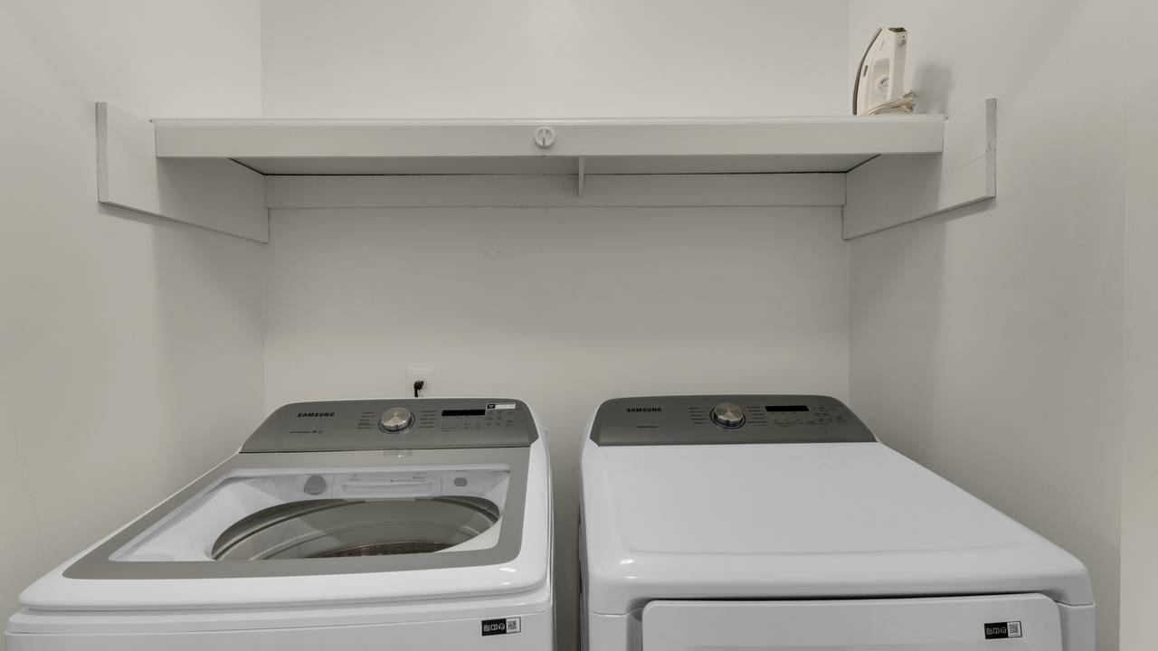 BLN9 Washer and Dryer BLN9 Washer and Dryer