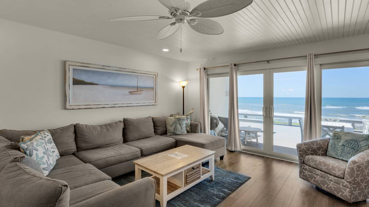 BLN9 Living Area BLN9 Living Area