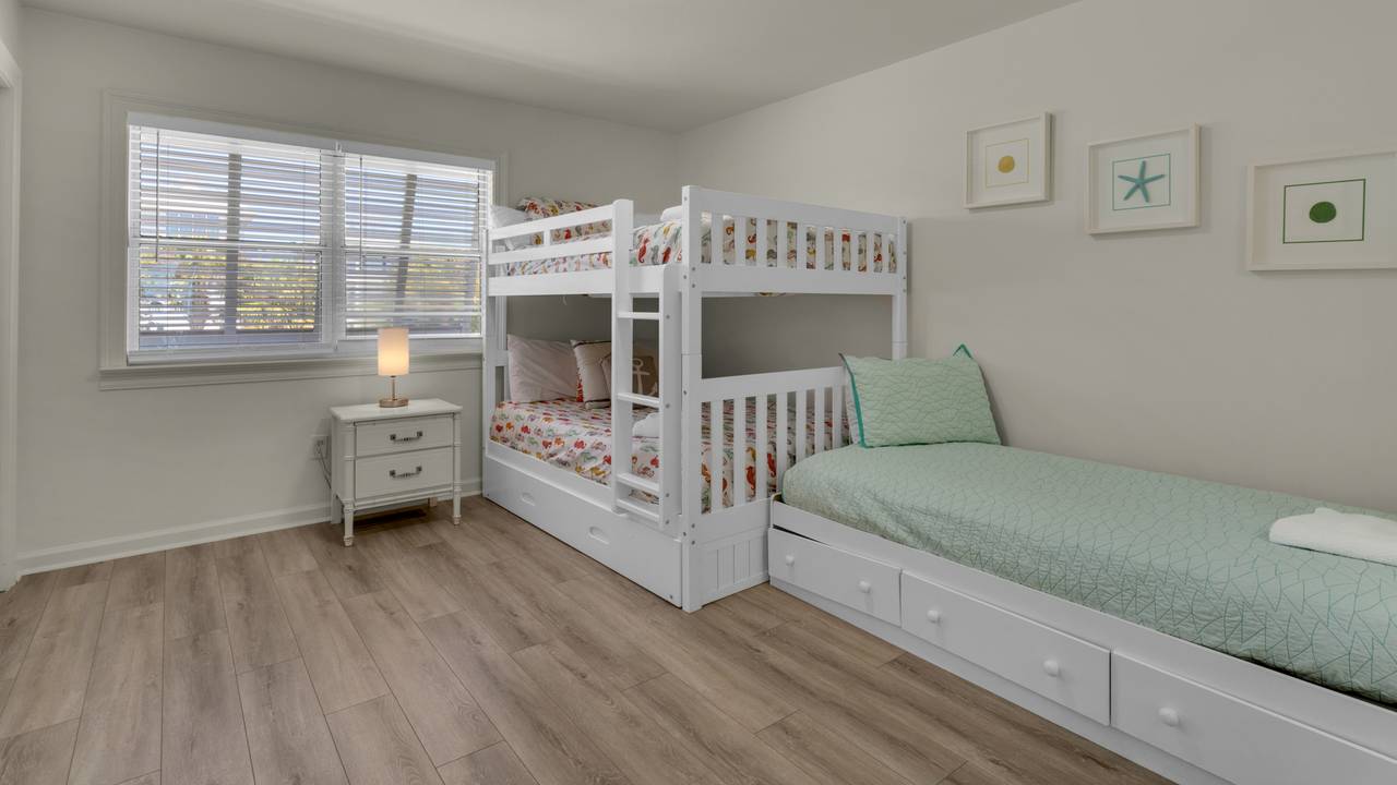 BLN9 Bedroom BLN9 Bedroom