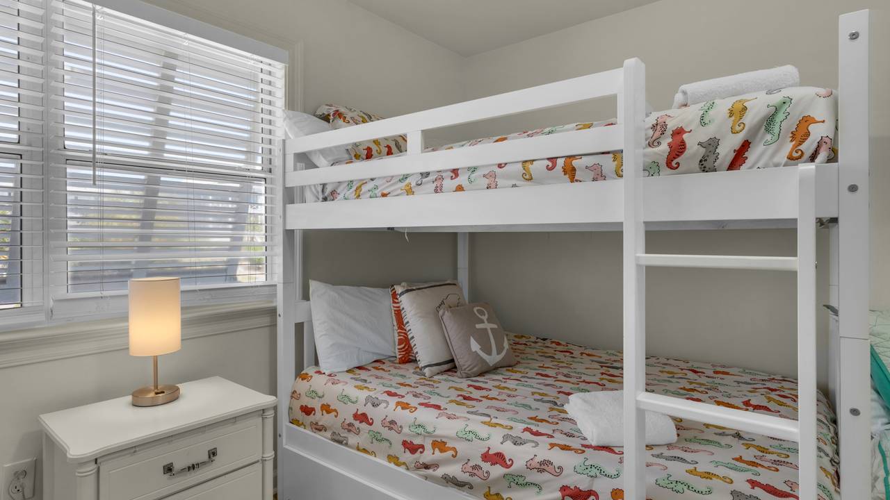 BLN9 Bedroom BLN9 Bedroom