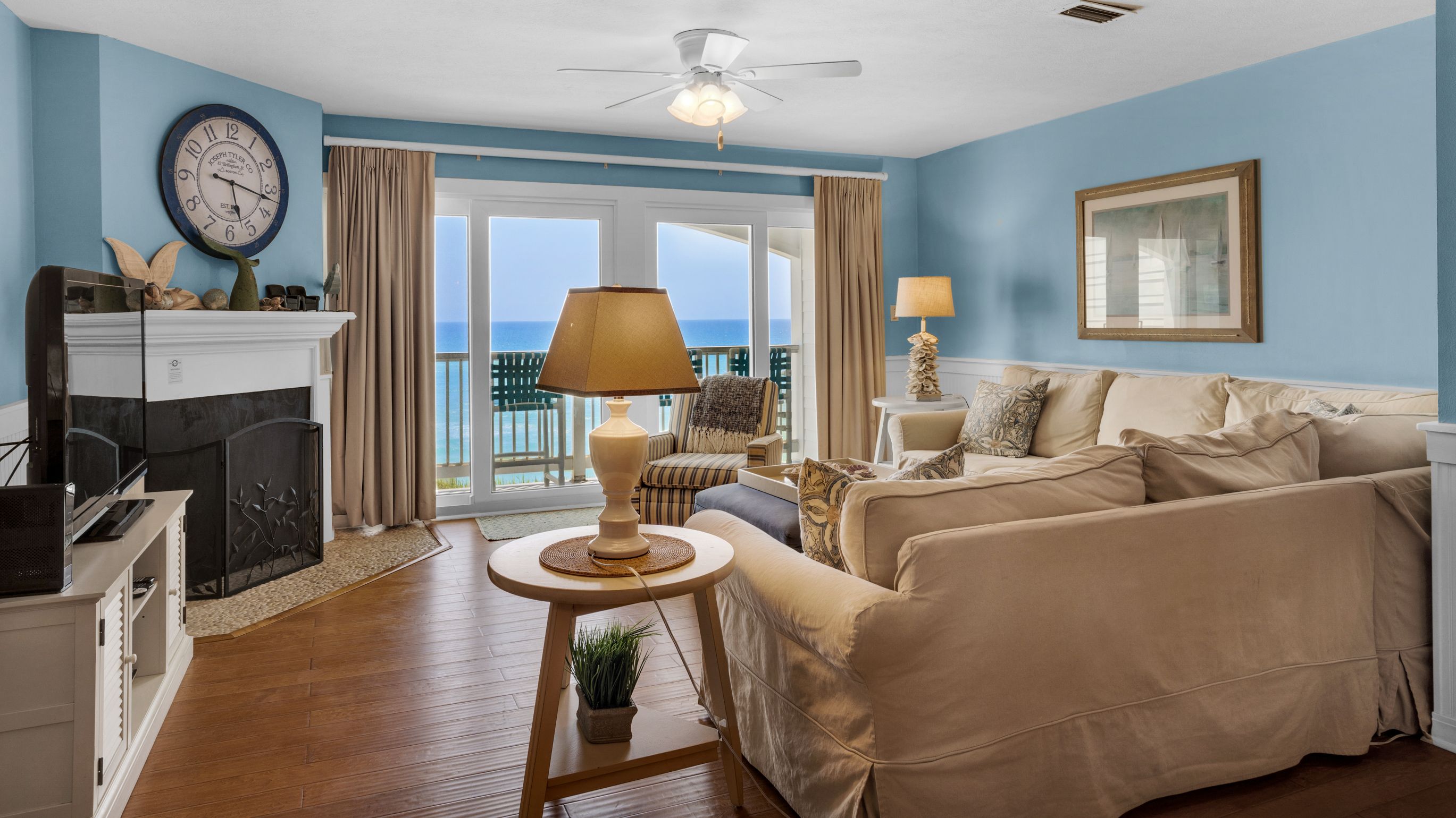 Blue Tide 3B Main Living Area