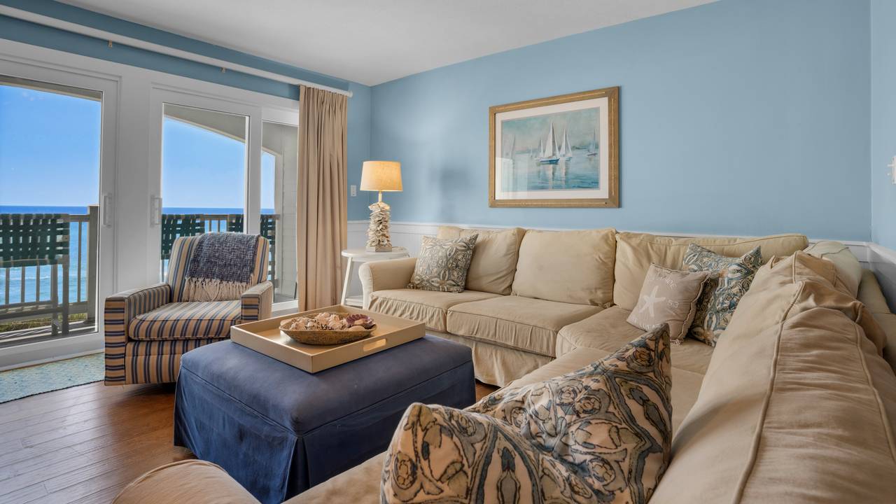 Blue Tide 3B Main Living Area Blue Tide 3B Main Living Area