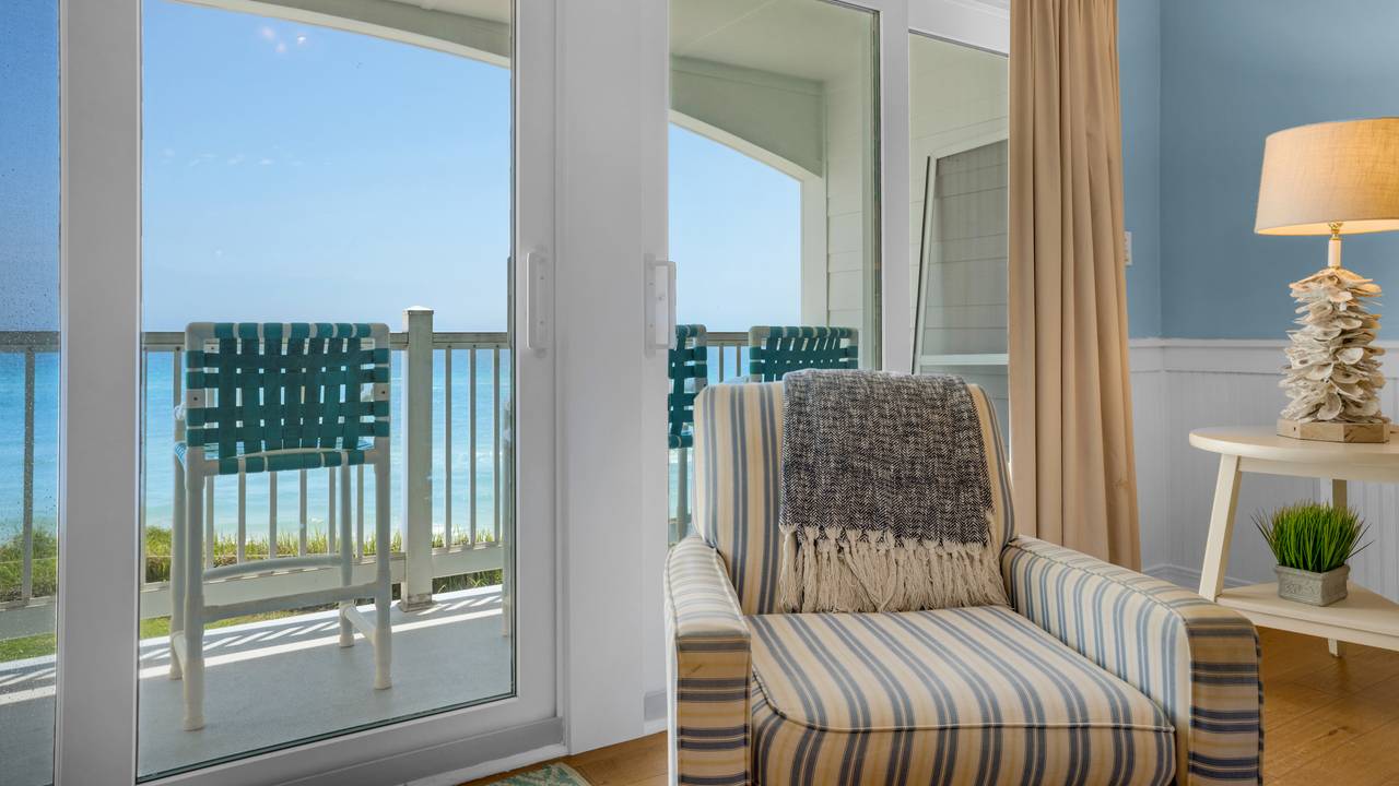 Blue Tide 3B Main Living Area Blue Tide 3B Main Living Area