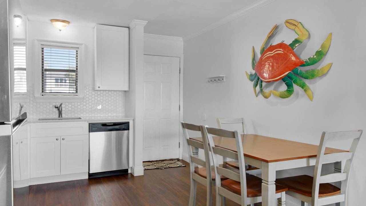 Beachside Condo 1 Dining Beachside Condo 1 Dining