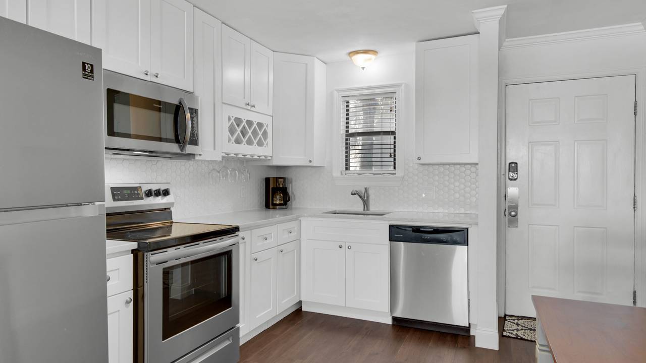 Beachside Condo 1 Kitchen Beachside Condo 1 Kitchen