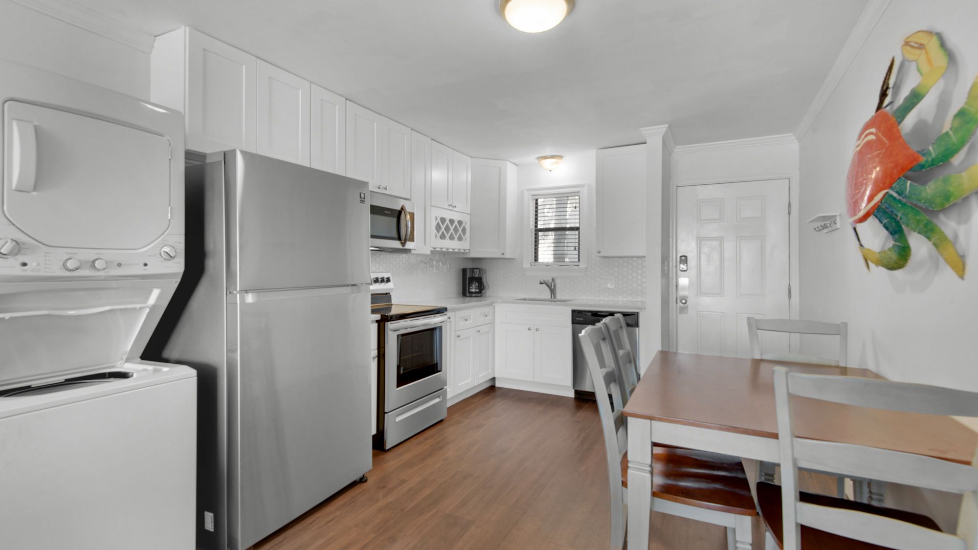 Beachside Condo 1 Kitchen and Dining