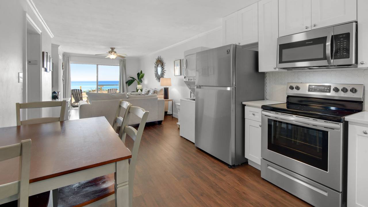 Beachside Condo 1 Kitchen and Views Beachside Condo 1 Kitchen and Views