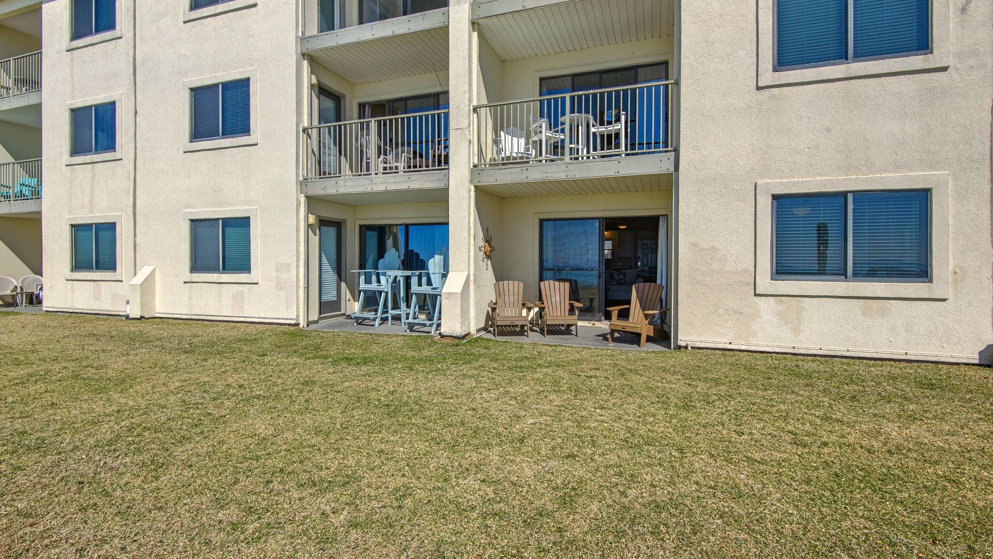 Beachside Condo 1 Patio