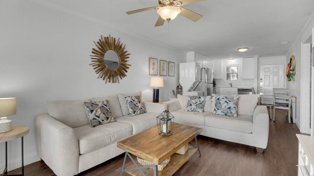 Beachside Condo 1 Living Area Beachside Condo 1 Living Area
