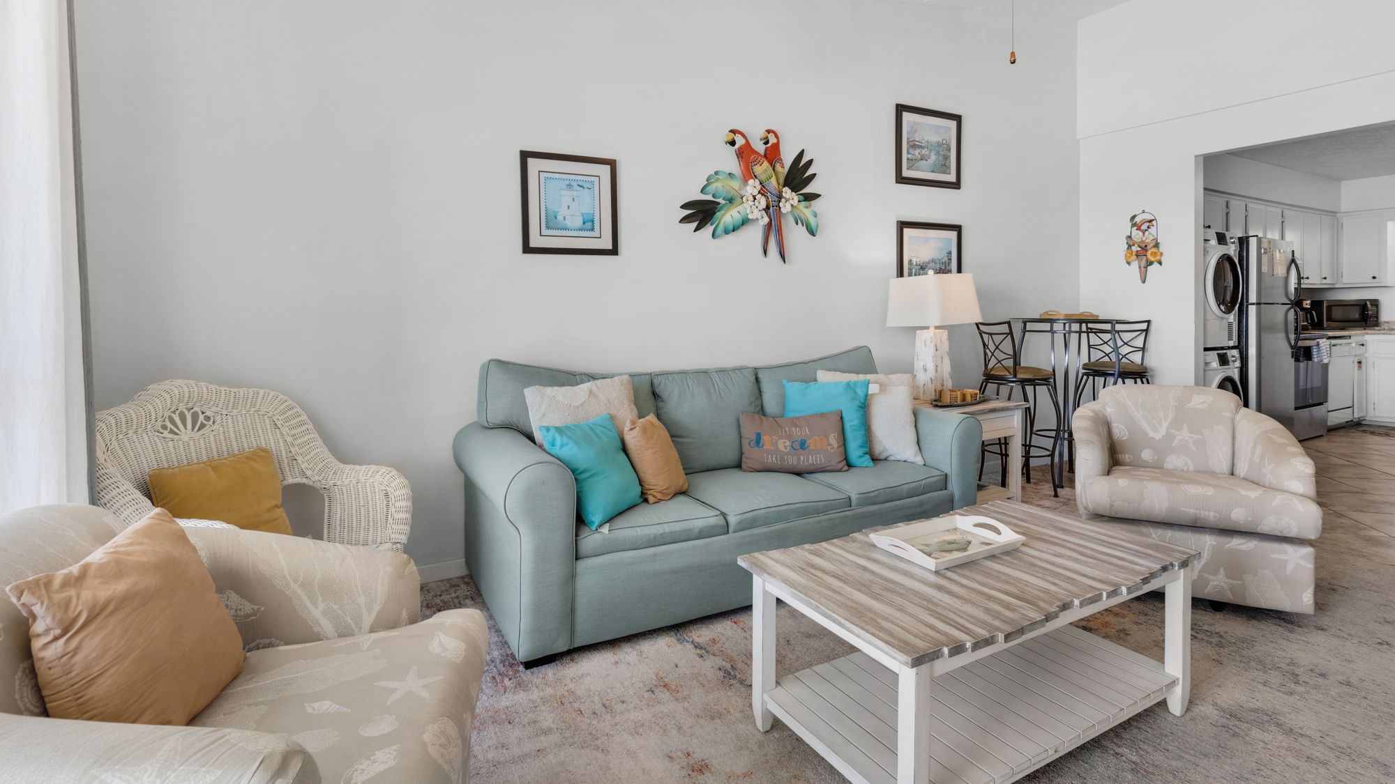 Beachside Condo 9 Living area