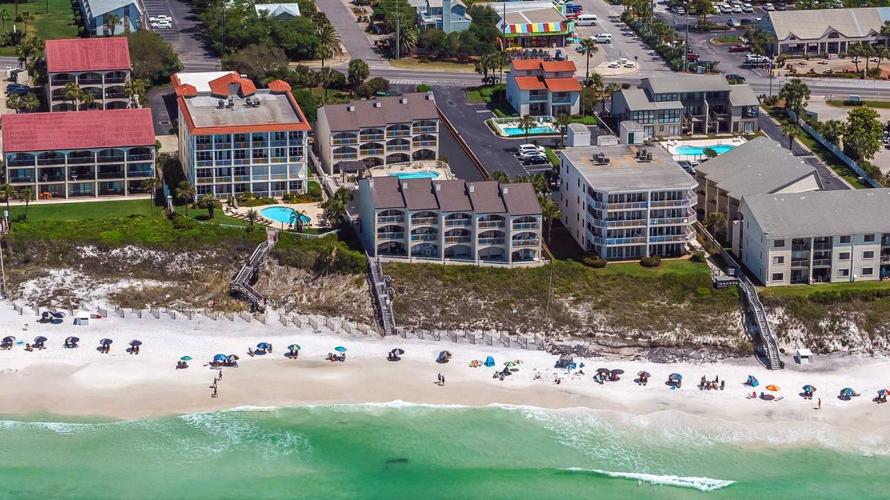 Beachside Grounds & Amenities Beachside Grounds & Amenities