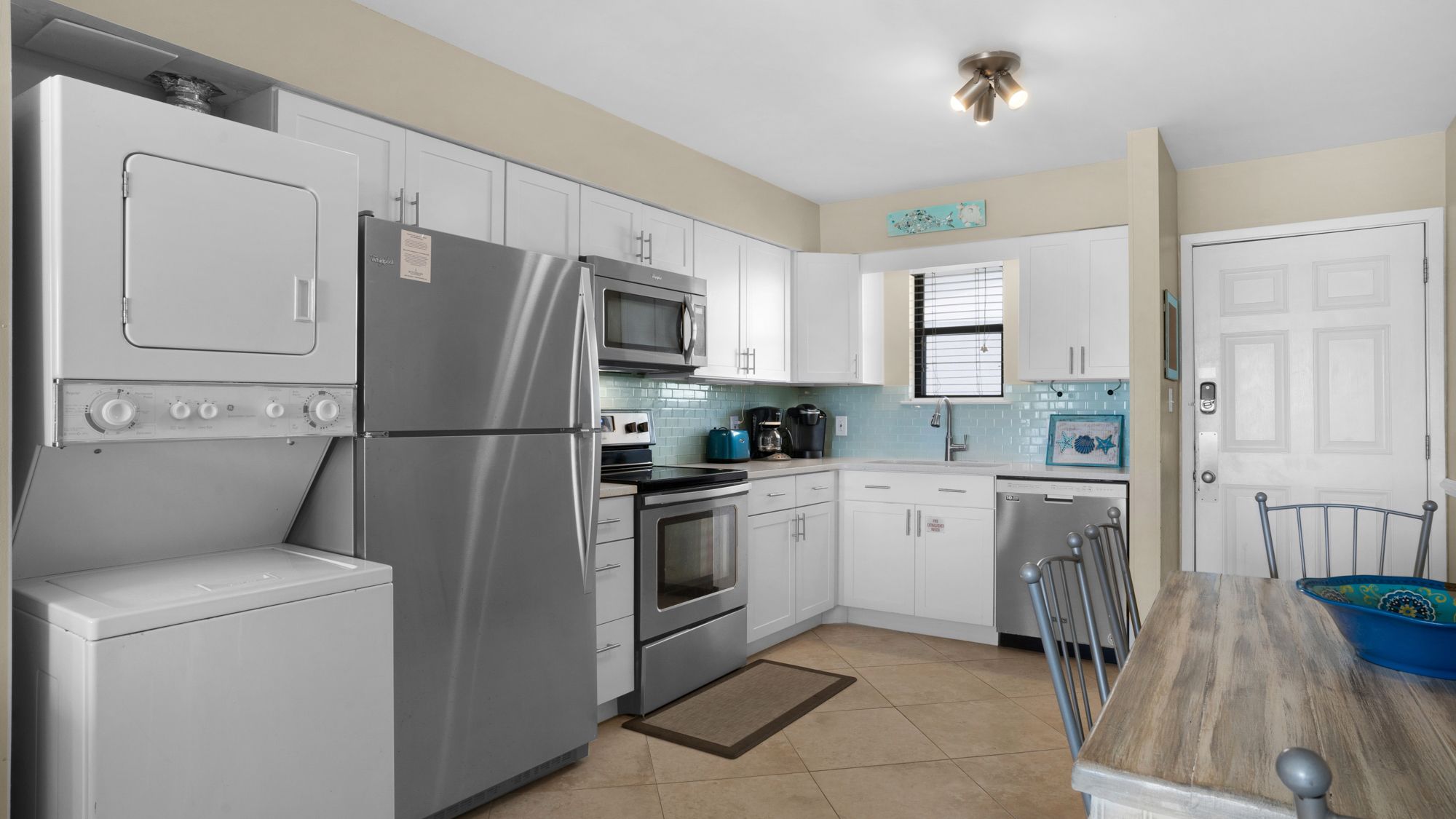Beachside Condo 11 Kitchen