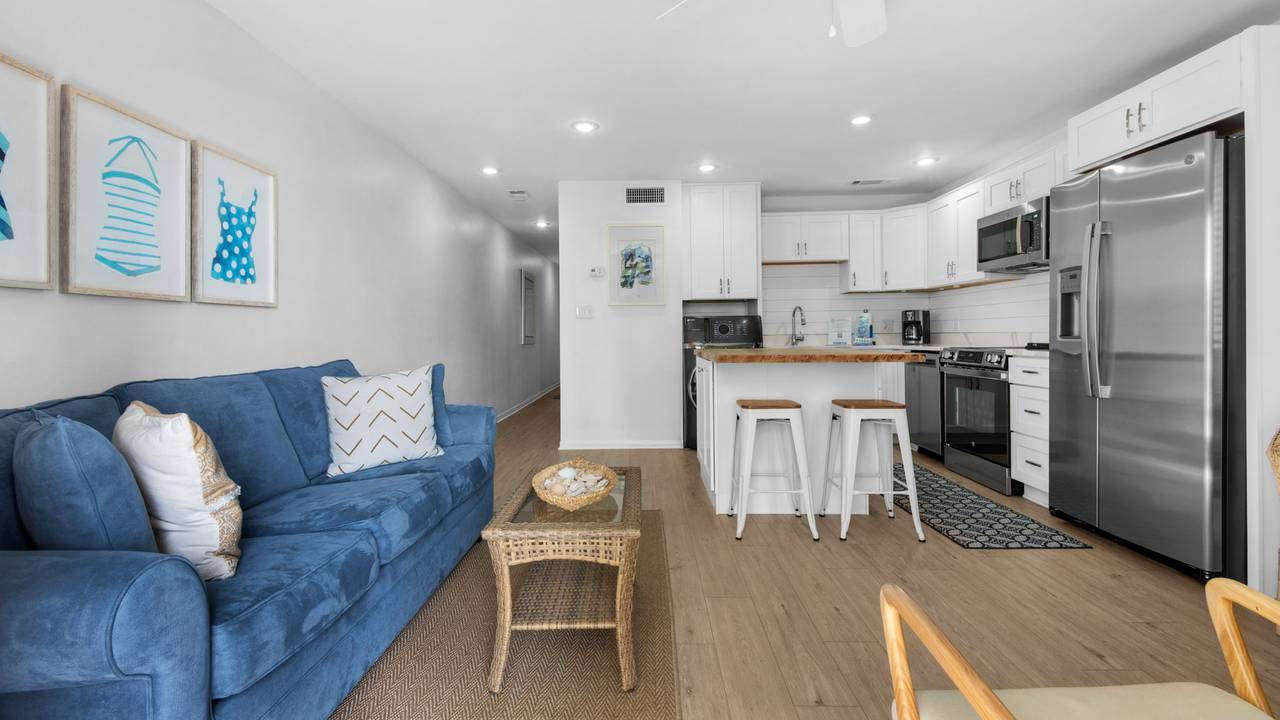 Beachside Condo 13 Beachside Condo 13